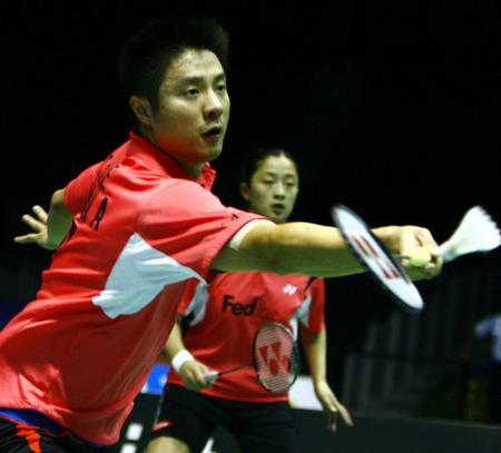 两人都在紧 两人都在紧